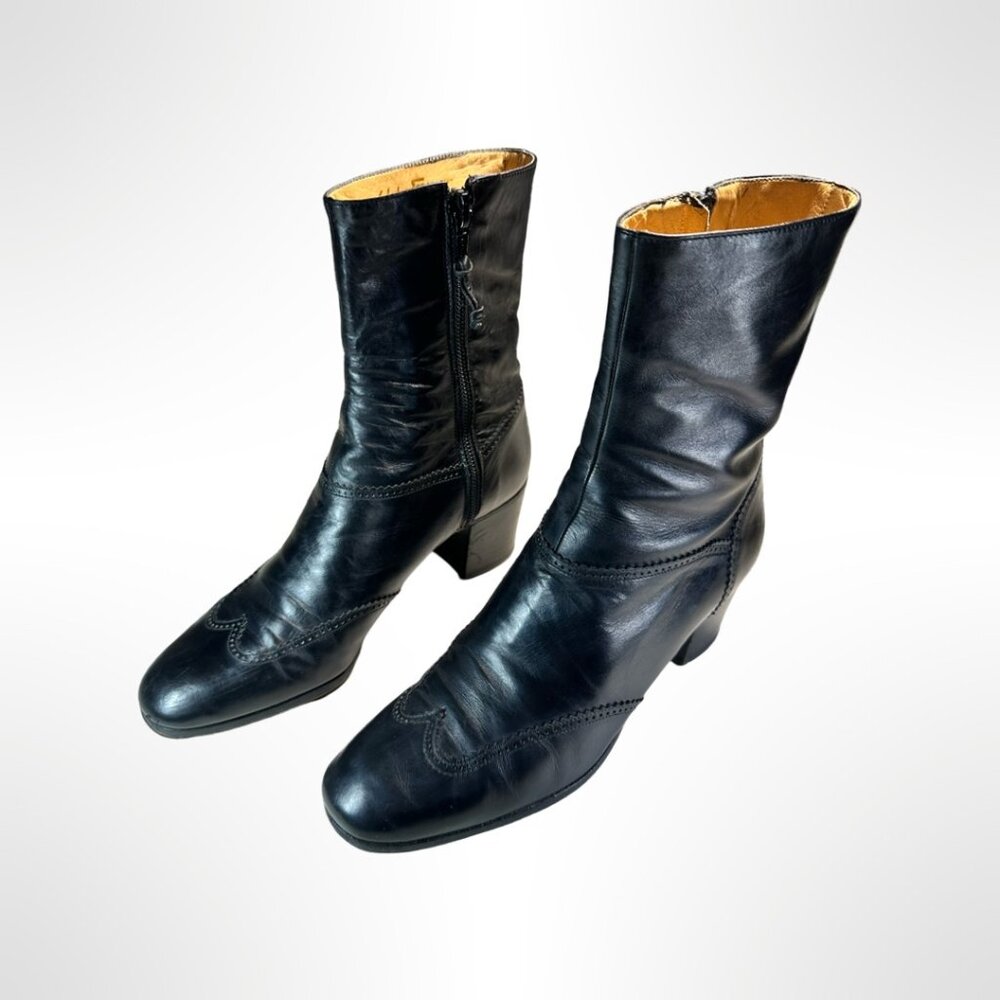 Ferragamo Black Boots, Size 5, never worn